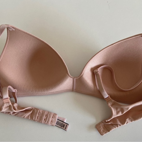Victoria’s Secret Lightly Lined Wireless Bra - Picture 4 of 4